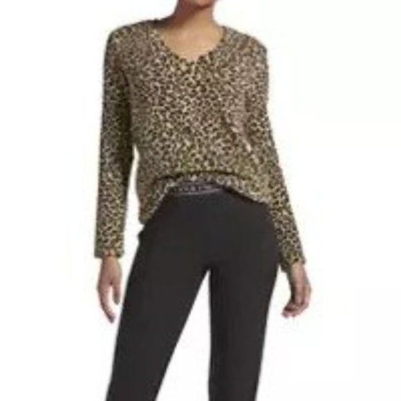 KENDALL + KYLIE Fleece Lounge Cheetah Top - Picture 5 of 7